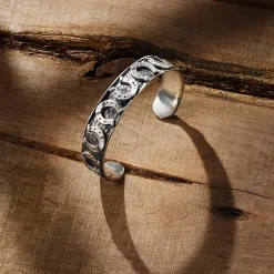 Horseshoe Cuff