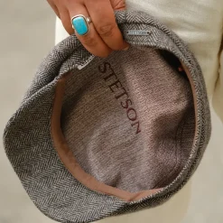 Wool Herringbone Hatteras